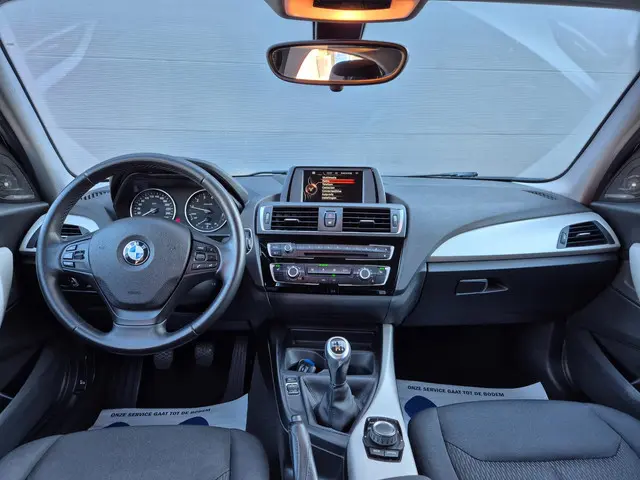 BMW 1 Serie 118i Sport H/K Stoelverw 18inch 2015 Benzine 9