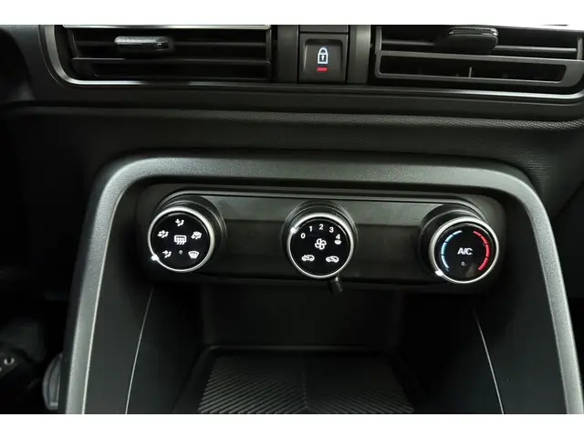 Citroën C3 1.2 Turbo 100pk Plus 2025 Benzine 22