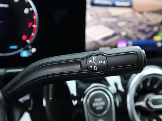 Mercedes-Benz B-Klasse 180 AMG Line 2025 Benzine 23