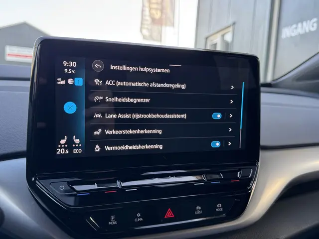 Volkswagen ID.4 First 77 kWh 204pk 2020 Elektrisch 35