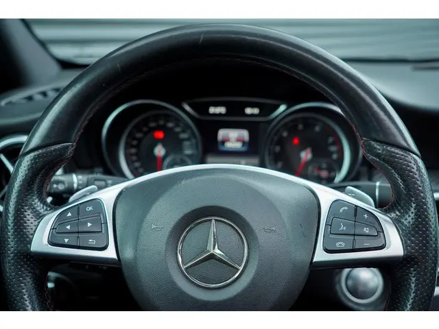 Mercedes-Benz A-Klasse 180 Ambition 2016 Benzine 16