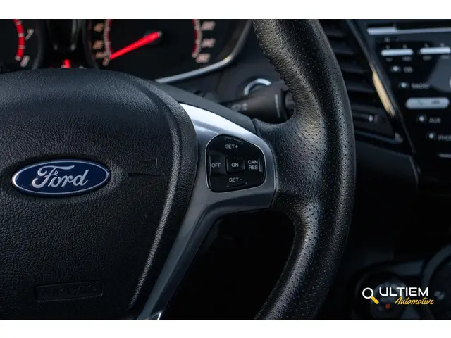 Ford Fiesta 1.6 ST2 2013 Benzine 15