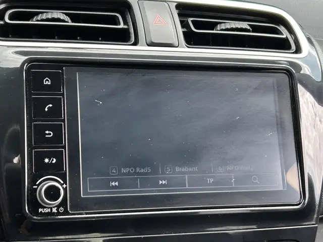 Mitsubishi Space Star 1.2 Dynamic 2022 Benzine 12