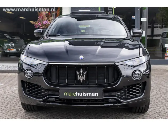 Maserati Levante 3.0 V6 AWD GranSport 2018 Benzine 4