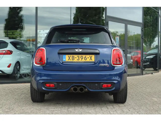 MINI Cooper S 2.0 CHILI SERIOUS BUSINESS 2015 Benzine 10