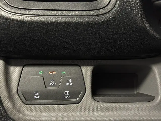 Volkswagen ID. Buzz Cargo 79 kWh 2024 Elektrisch 32