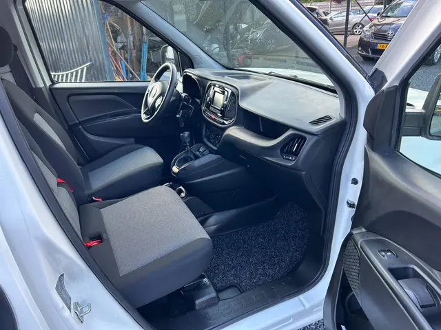 Fiat Doblò Cargo 1.6 MJ L1H1 2020 Diesel 10