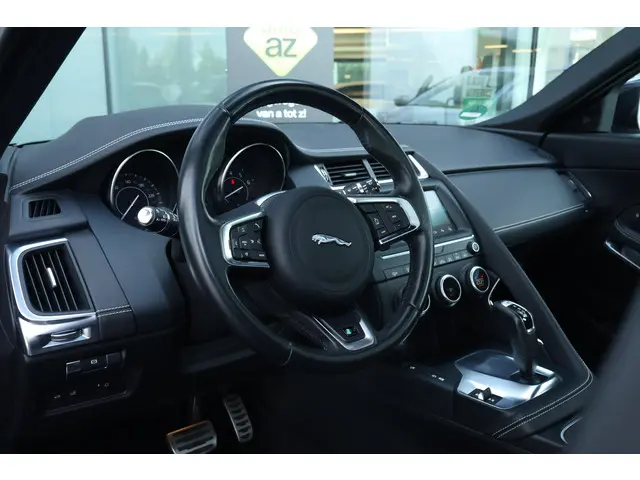 Jaguar E-PACE 2.0 P250 AWD R-Dynamic S 2019 Benzine 19