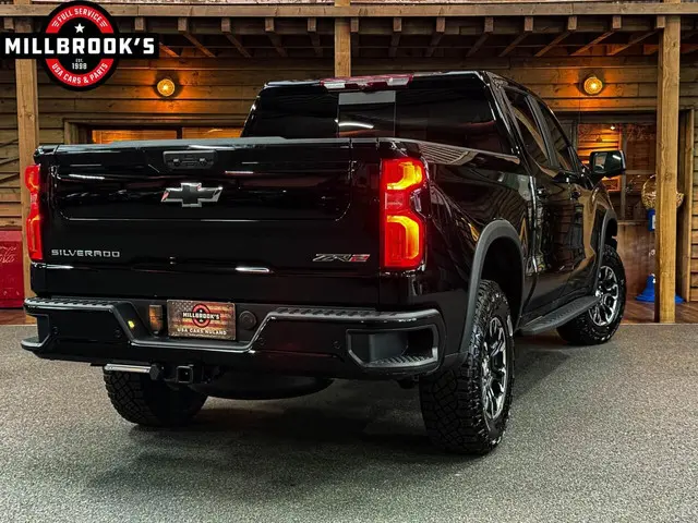 Chevrolet Silverado ZR2 2024 Benzine 23