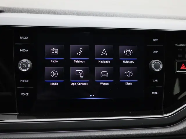 Volkswagen Taigo 1.0TSI/110PK R-Line DSG 2022 Benzine 36