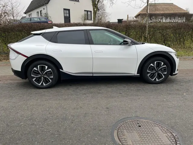 Kia EV6 Plus 77.4 kWh, BTW, Trekhaak, Led 2022 Elektrisch 6