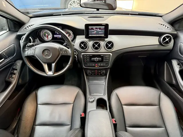 Mercedes-Benz GLA 200 Ambition, 157Pk, 2014, 2014 Benzine 2