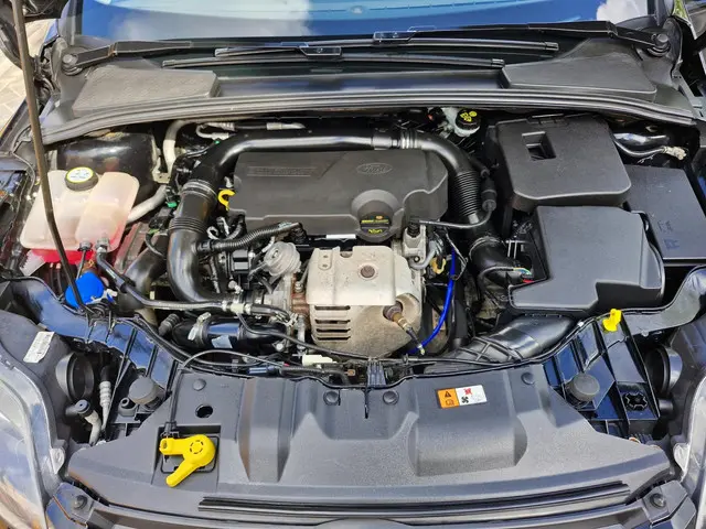Ford Focus 1.0 EcoBoost 6 maanden garantie 2012 Benzine 23