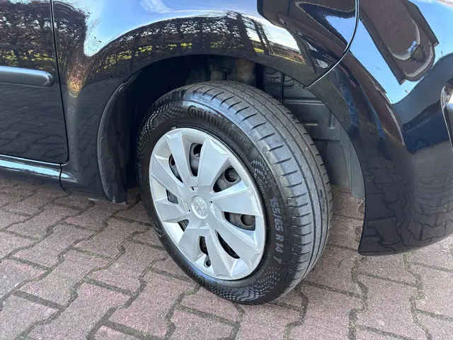 Peugeot 107 1.0 Active 2013 Benzine 5