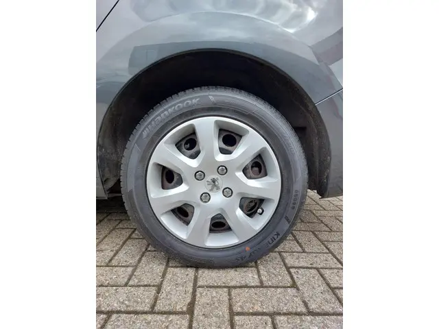 Peugeot 5008 1.2 PureTech Style 7p. 2016 Benzine 20