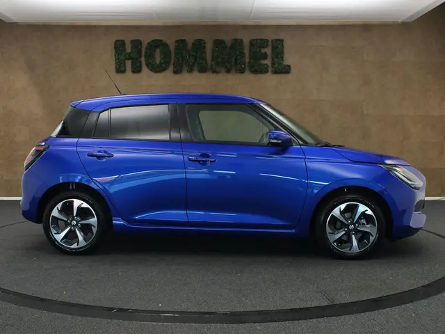 Suzuki Swift 1.2 Style Smart Hybrid 2025 Benzine 11