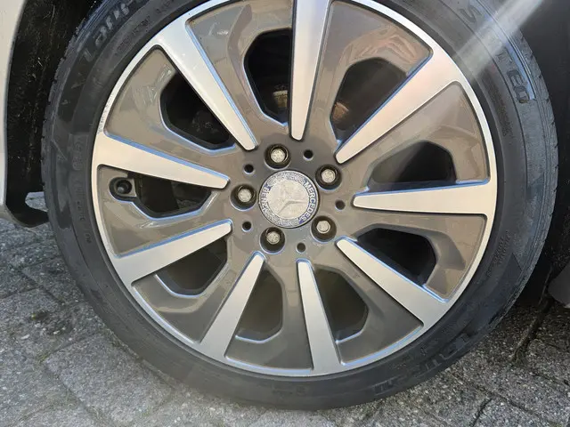 Mercedes-Benz A-Klasse 180 2013 Benzine 16
