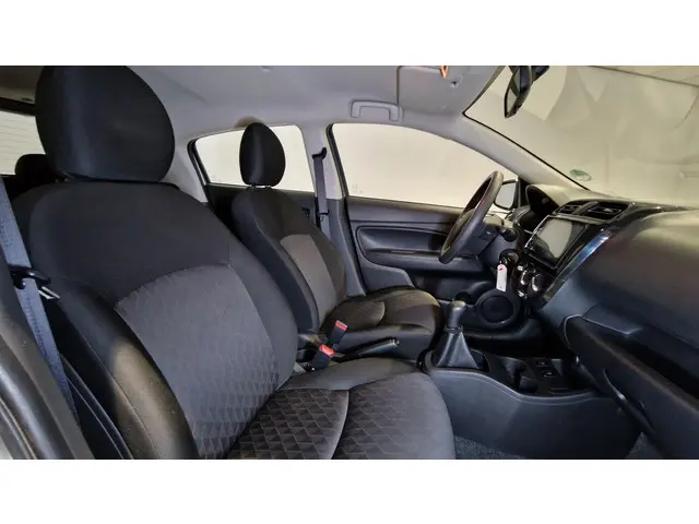 Mitsubishi Space Star 3