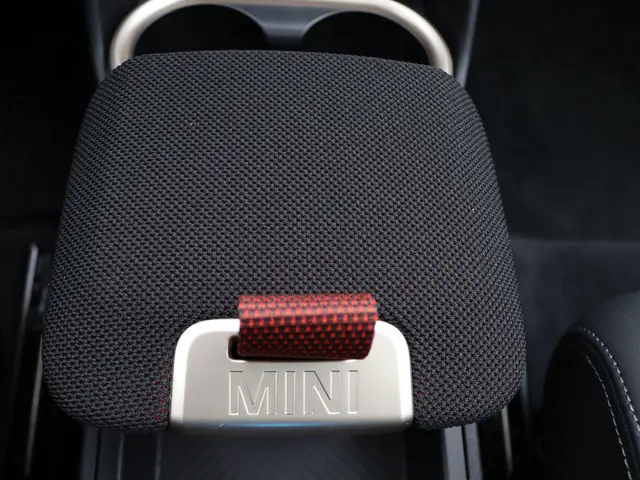 MINI Countryman C 2025 Benzine 23