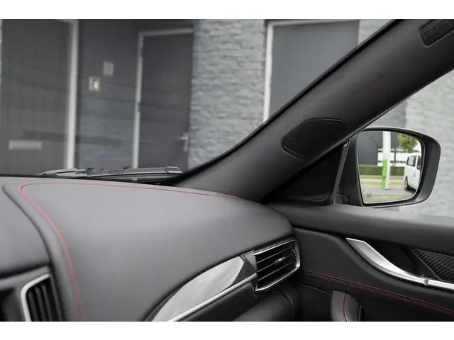 Maserati Levante 3.0 V6 AWD GranSport 2018 Benzine 50