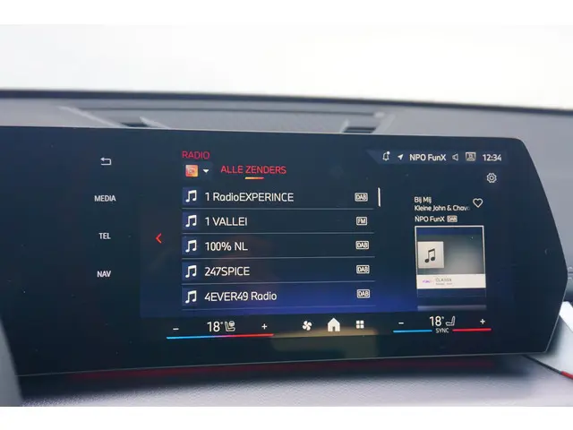 BMW X1 xDrive25e 2025 Hybride Benzine 22