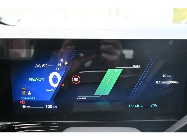 Renault Rafale esprit Alpine 2026 Hybride Benzine 27