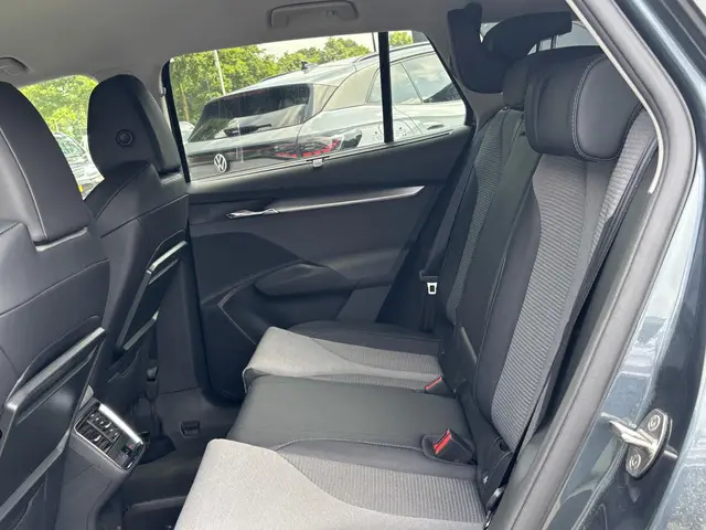 Škoda Enyaq iV 80 Loft 2021 Elektrisch 14