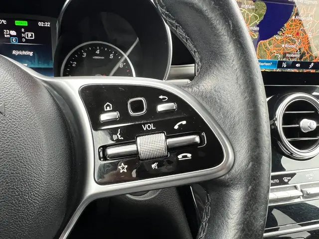 Mercedes-Benz GLC 300e 4MATIC 2021 Hybride Benzine 18