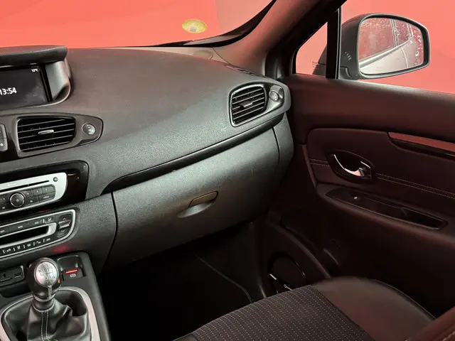 Renault Grand Scénic 1.5 dCi Bose 7p. 2014 Diesel 44