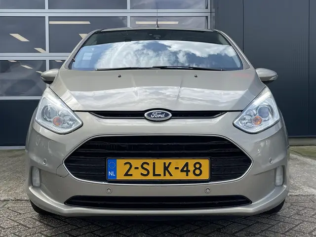 Ford B-MAX 1.0 EcoBoost Titanium 2013 Benzine 4