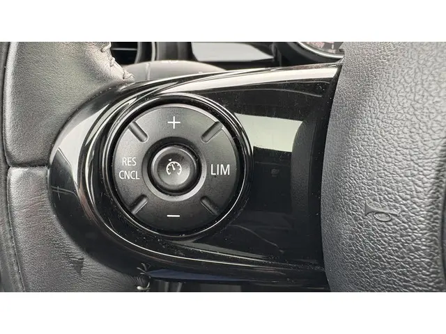 MINI One Mini 1.5 Chili 2019 Benzine 18