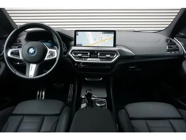 BMW X3 xDrive30e 2023 Hybride Benzine 9