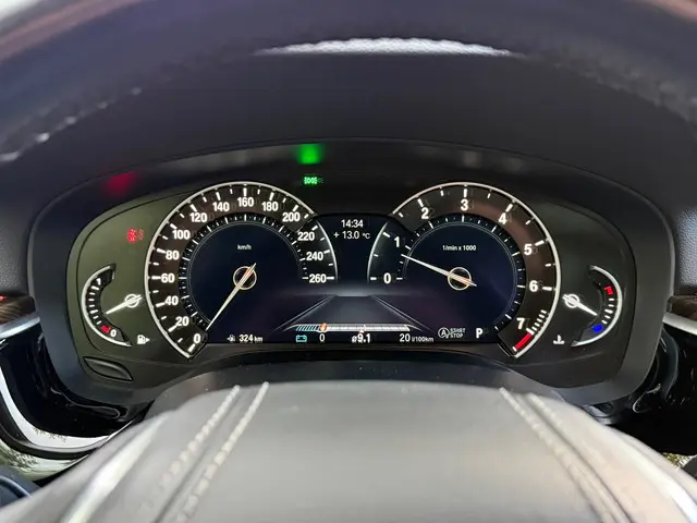 BMW 5 Serie Touring 530i High Executive 2018 Benzine 16