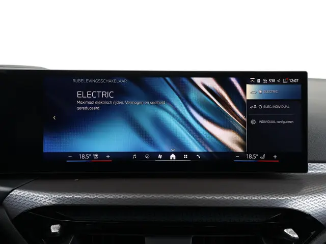 BMW 3 Serie Touring 330e 2025 Hybride Benzine 25