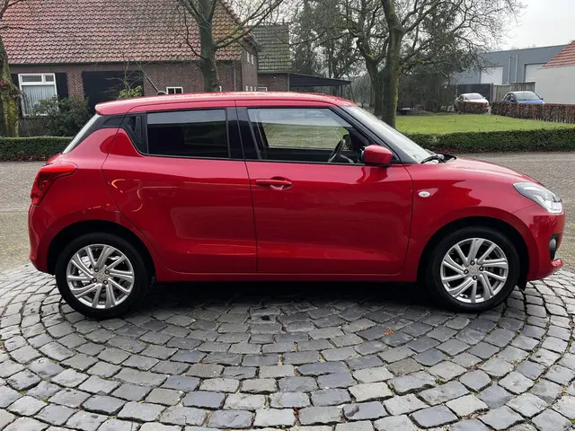 Suzuki Swift 1.2 Select Smart Hybrid 2023 Benzine 5