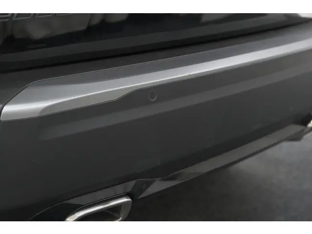 Peugeot 2008 PureTech 130 EAT8 Allure 2024 Benzine 24