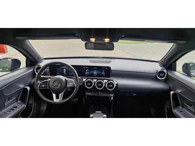 Mercedes-Benz A-Klasse 180 Advantage 2019 Benzine 16
