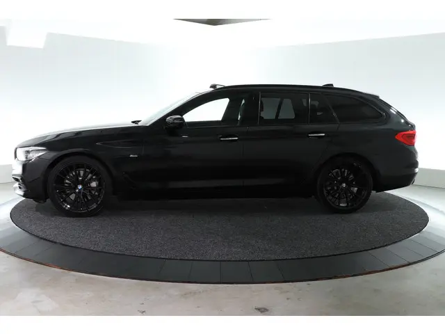 BMW 5 Serie Touring 530i xDrive Sport-Line 2018 Benzine 9