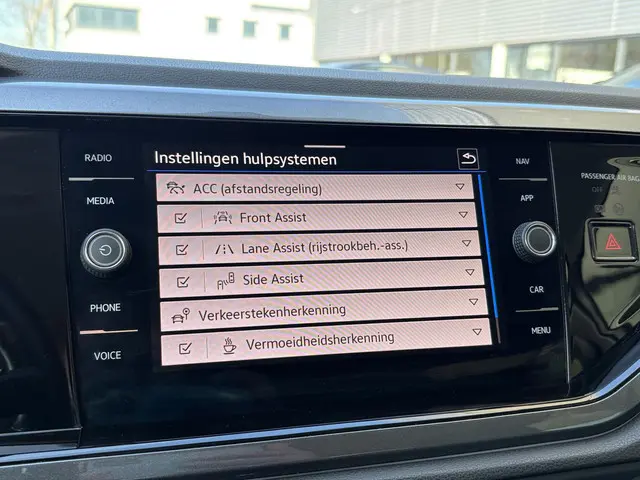 Volkswagen Polo 1.0 TSI Style 2022 Benzine 32