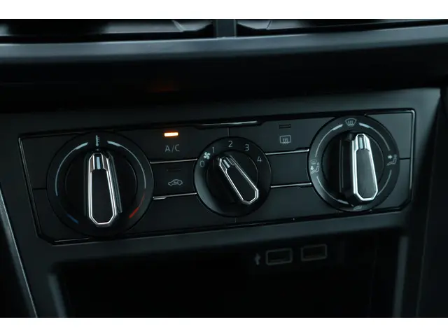 Volkswagen Polo 1.0 TSI Comfortline 2019 Benzine 28