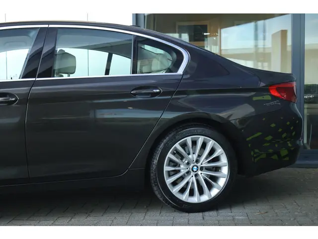 BMW 5 Serie 520d High Executive 2017 Diesel 4