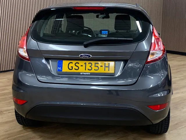 Ford Fiesta 1.0 Style|84000KM|Navigatie|Airco| 2015 Benzine 8