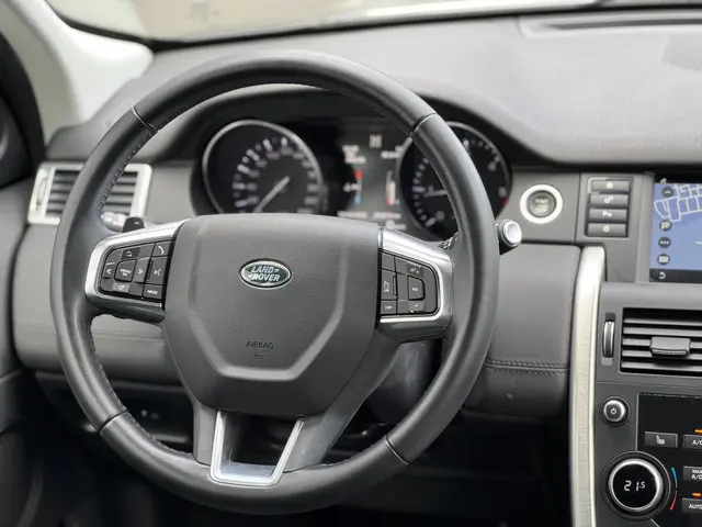 Land Rover Discovery Sport 2.2 TD4 4WD SE 2015 Diesel 19