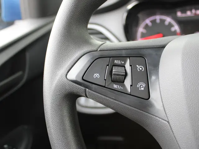 Opel KARL 1.0 ecoFLEX Edition 2015 Benzine 18