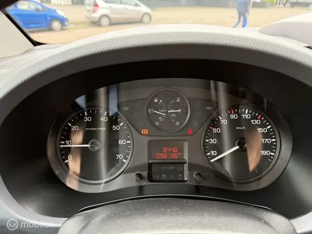 Peugeot Partner bestel 122 1.6 e-HDI L2 XR 2014 Diesel 14