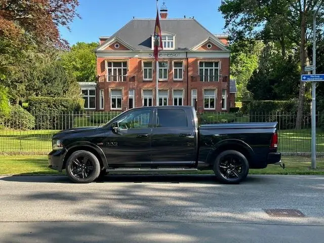 Dodge Ram 1500 5.7 V8 4x4 Crew Cab 5'7 Sport 2017 LPG/Gas 9