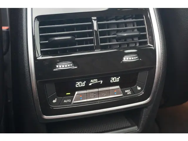 BMW X5 xDrive50e 2025 Hybride Benzine 25