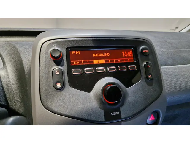 Peugeot 108 1.0 e-VTi Active 2018 Benzine 11