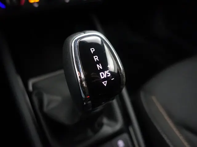 Škoda Kamiq 1.0 TSI Sport Business Aut- 2023 Benzine 13