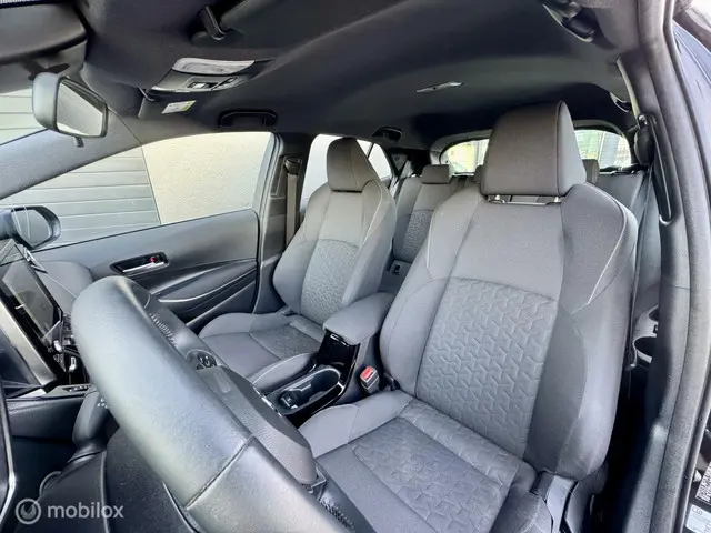 Toyota Corolla 1.8 Hybrid Active 2023 Hybride Benzine 11